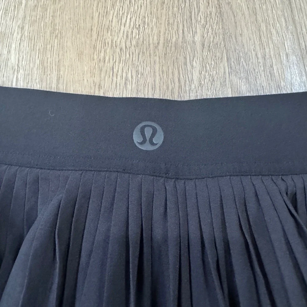 Lululemon Black Pleated Tennis Skirt Skort High Rise LW8AJYS Size 14